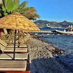 Denize Sifir Essiz 度假居 博德鲁姆