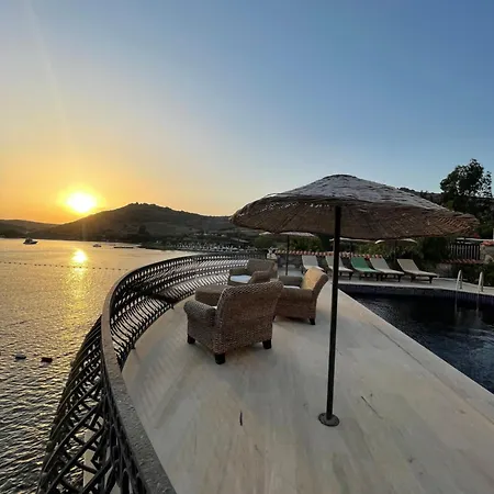 Denize Sifir Essiz Bodrum