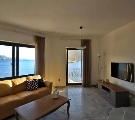 Denize Sifir Essiz Bodrum